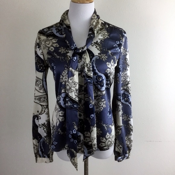 Ann Taylor Tops - Ann Taylor Paisley Top With Pussy Bow Tie Neck